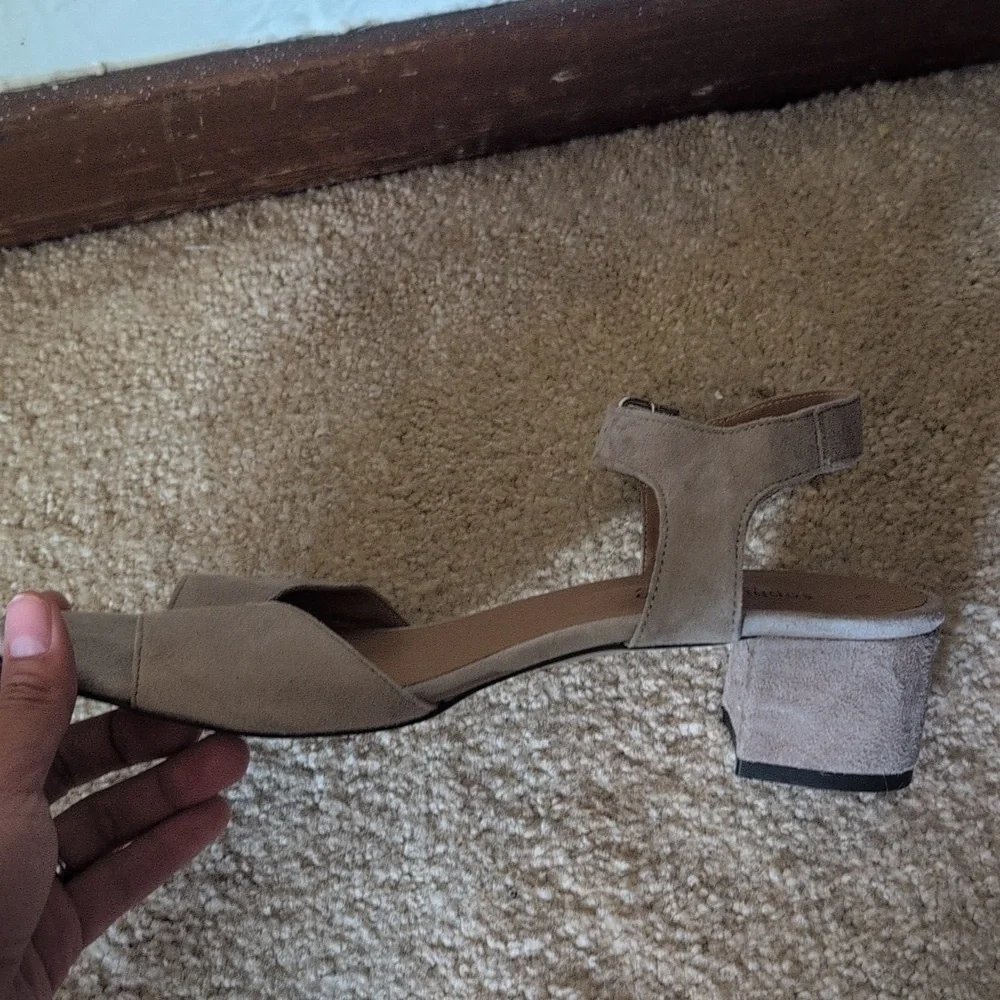 Sophia Milano Made In Italy Brown Strappy Heeled sandals sz 10
